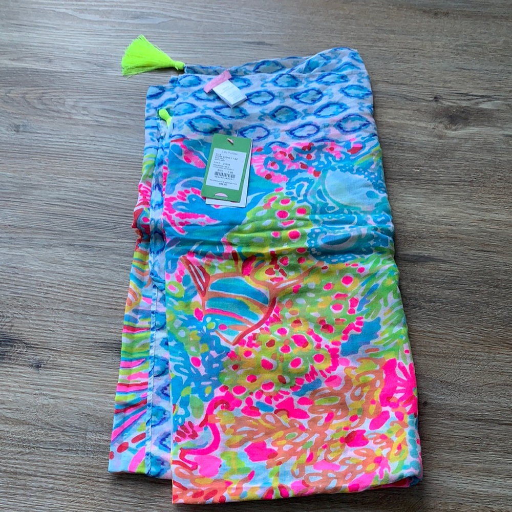 Lilly Pulitzer Lovers Coral Engineered Sienna Wrap